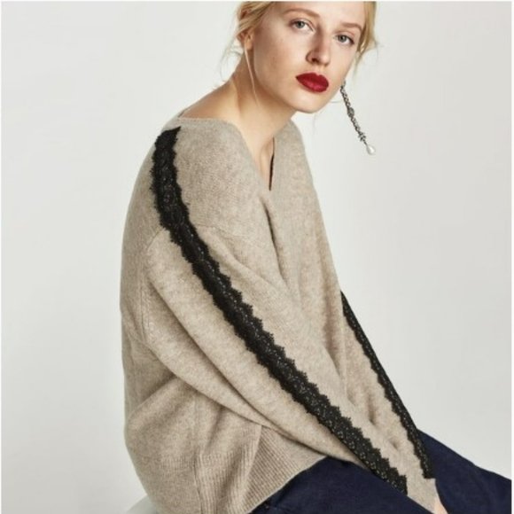 NWT Zara Beige Oversized Contrasting Lace Sleeve/Shoulder Details Sweater. S - Picture 2 of 9